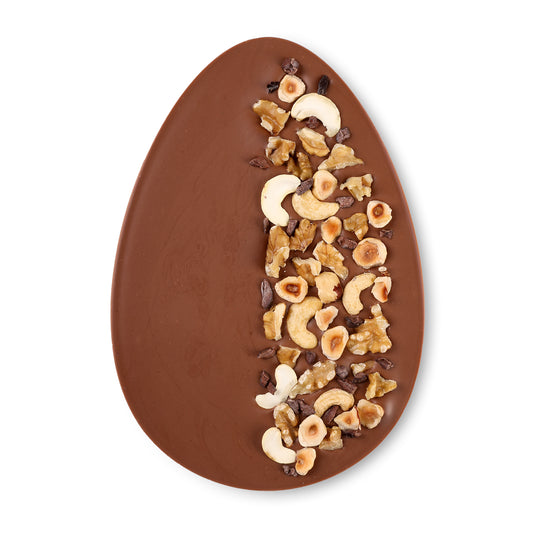 UOVO PIATTO con Nocciole, Frutta secca e Grue di Cacao su Cioccolato al Latte